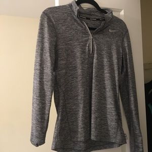 Small nike pullover